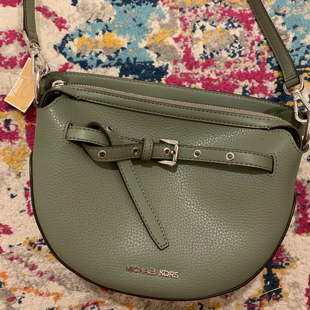 Micheal Kors crossbody